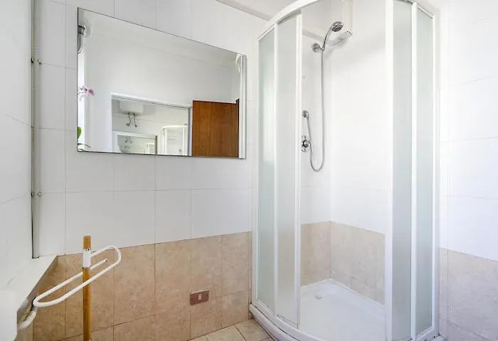 Casa Via Adua 32 Apartamento *